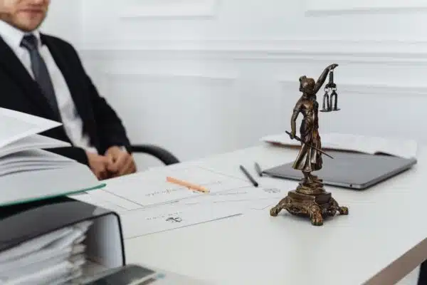 Comprendre les différents types de structures juridiques pour optimiser le choix de votre entreprise