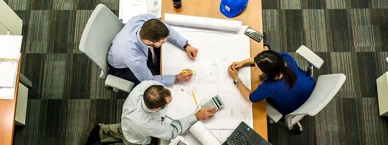 Quels risques peut-on assurer avec un contrat d’assurance multirisque industrielle ou professionnelle ?