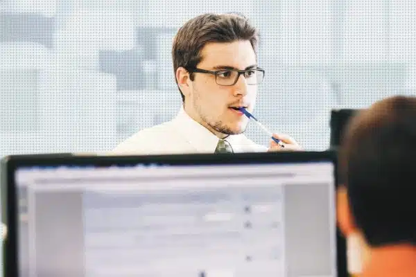 Comment mettre en place un système de gestion de services efficace
