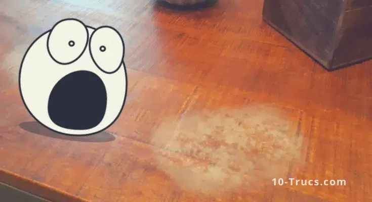 Comment enlever des taches blanches sur une table en bois verni ?